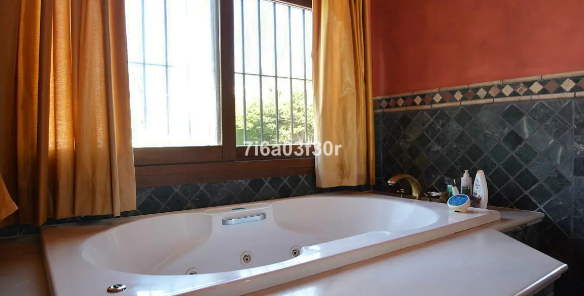 Краткосрочная аренда  отдельно стоящей виллы в Nueva Andalucía 33