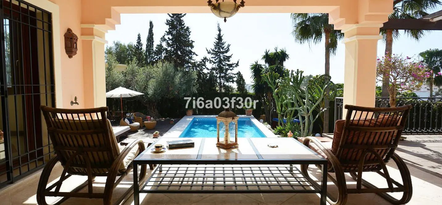 Short-term rent of detached villa in Nueva Andalucía 1