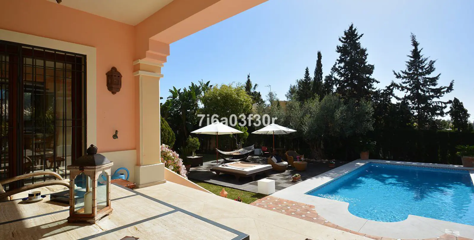 Short-term rent of detached villa in Nueva Andalucía 3