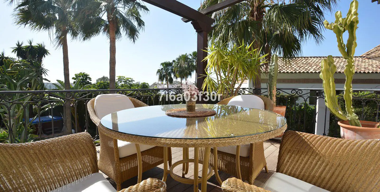 Short-term rent of detached villa in Nueva Andalucía 17