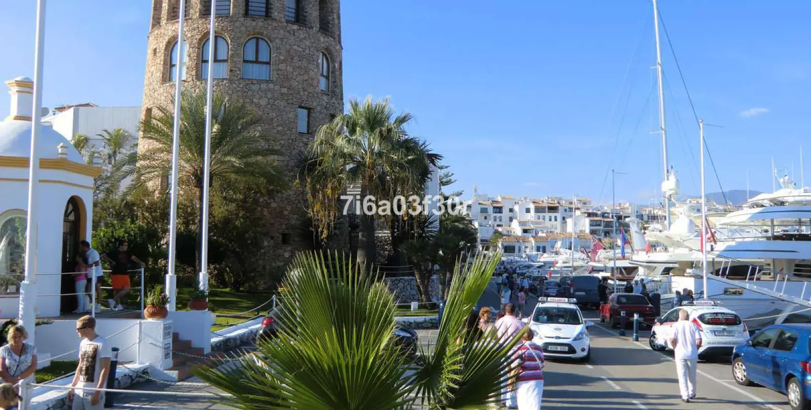 Short-term rent of detached villa in Nueva Andalucía 61