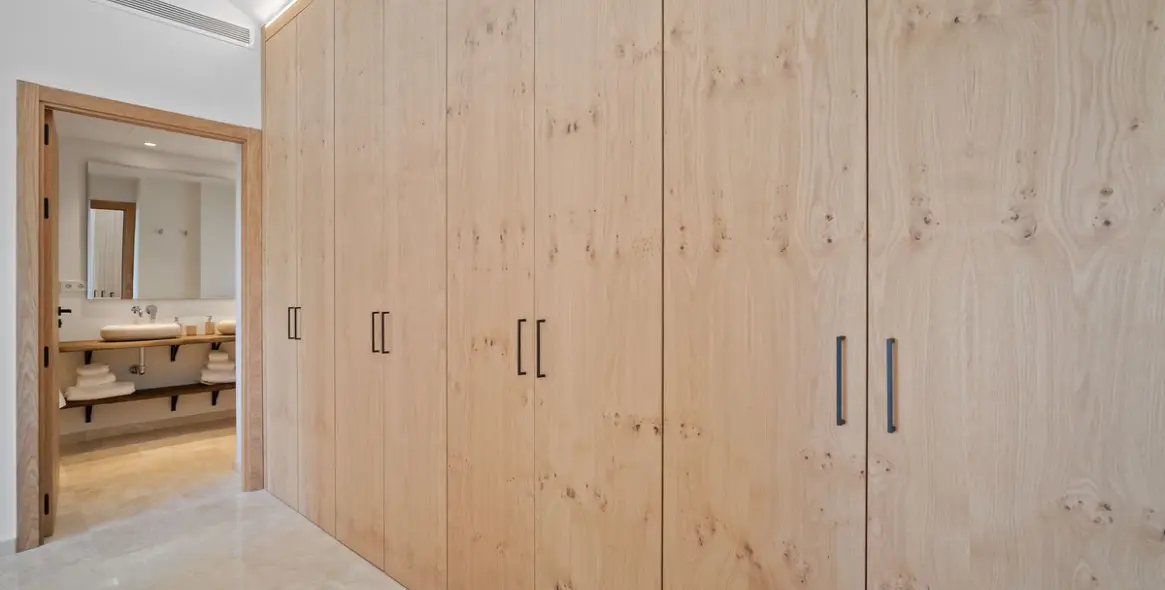 Venta de villa independiente en Nueva Andalucía 21