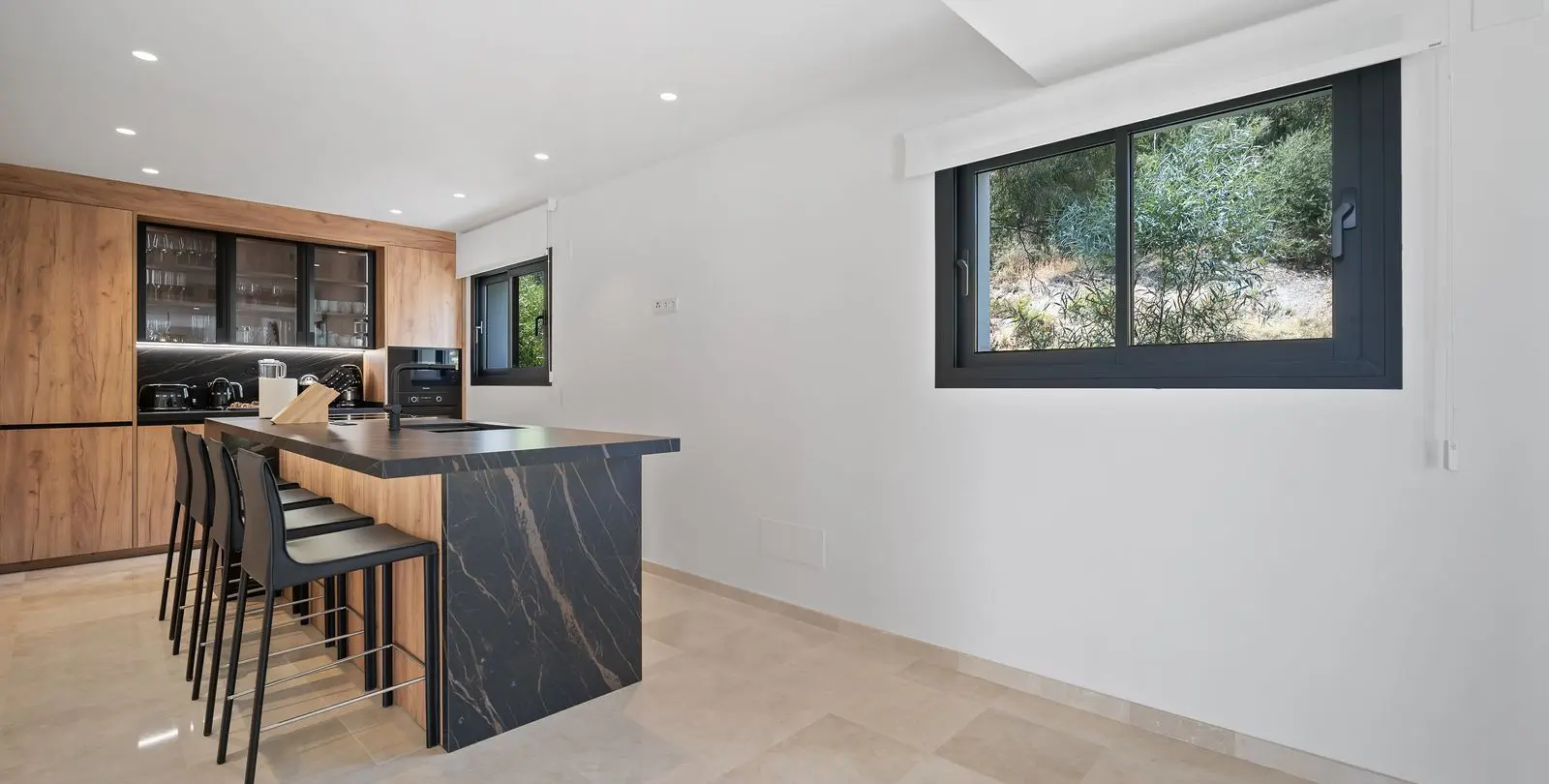 Sale of detached villa in Nueva Andalucía 8