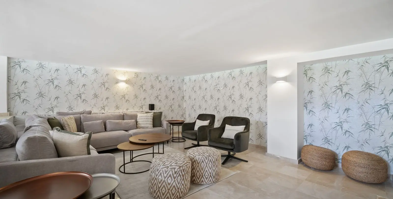 Sale of detached villa in Nueva Andalucía 28