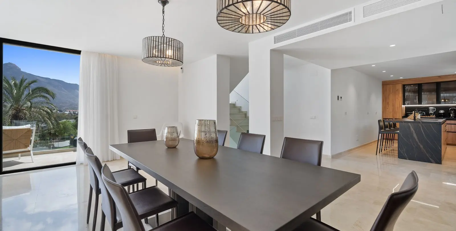 Sale of detached villa in Nueva Andalucía 56