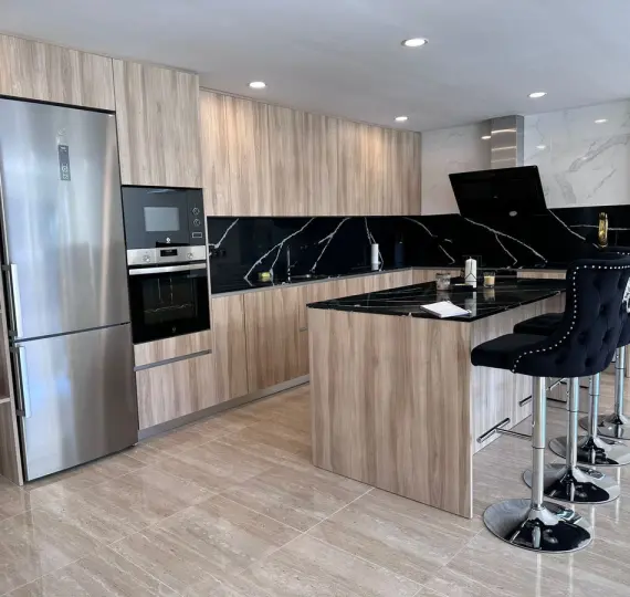 Detached villa R4760671