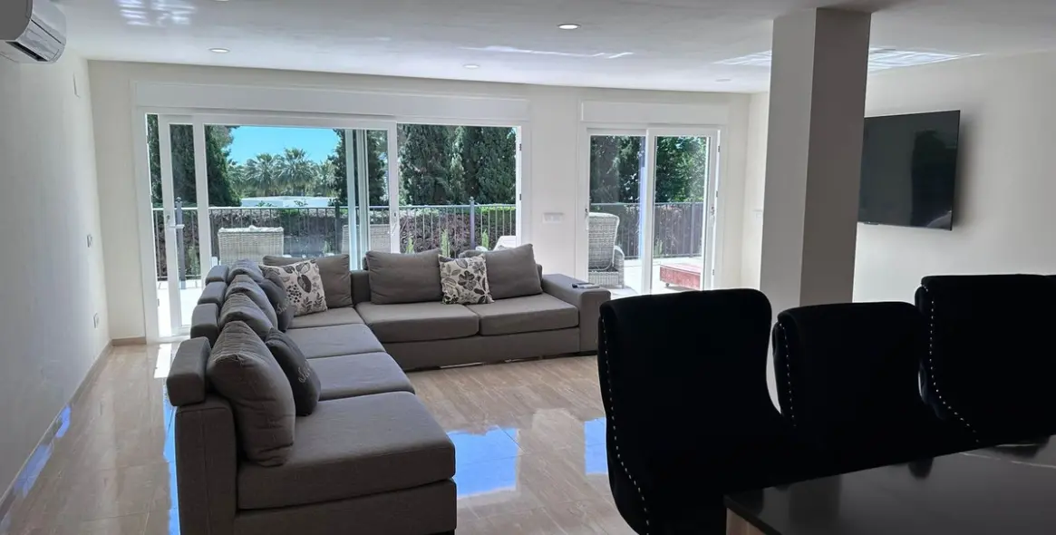 Sale of detached villa in Nueva Andalucía (district Nueva Andalucía) 8