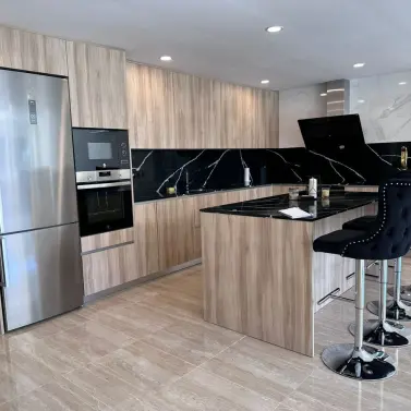 Venta de villa independiente en Nueva Andalucía