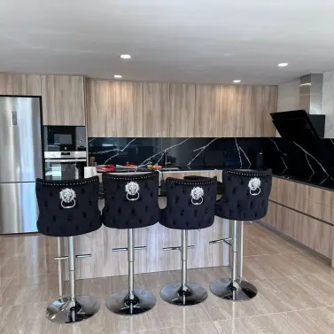 Venta de villa independiente en Nueva Andalucía