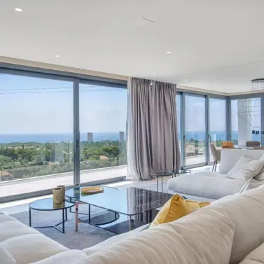 Venta de villa independiente en Elviria