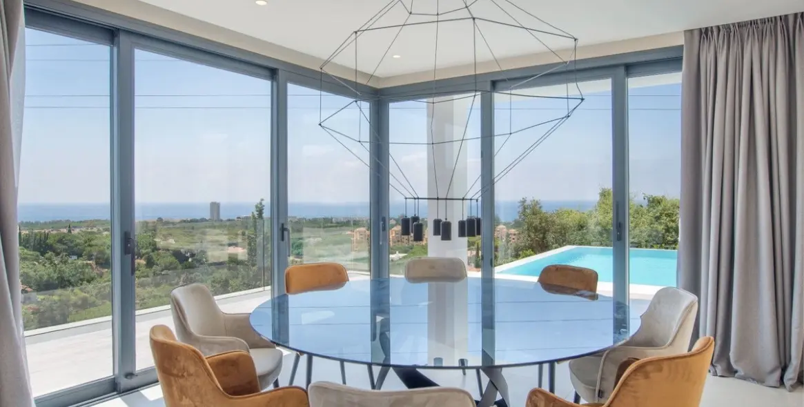 Venta de villa independiente en Elviria 4