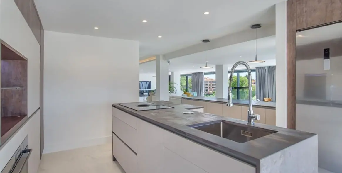 Venta de villa independiente en Elviria 10