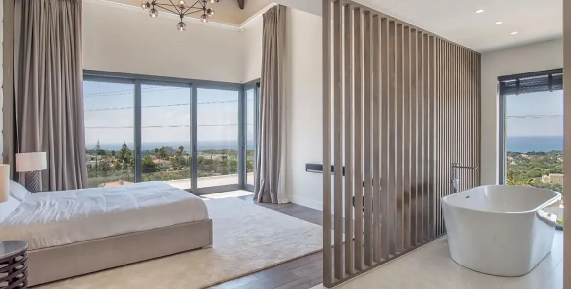 Venta de villa independiente en Elviria 13