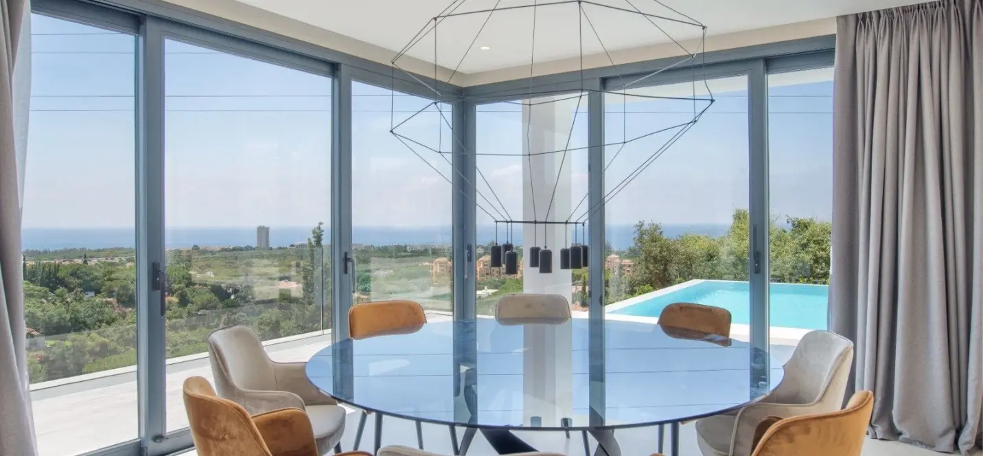 Venta de villa independiente en Elviria 3