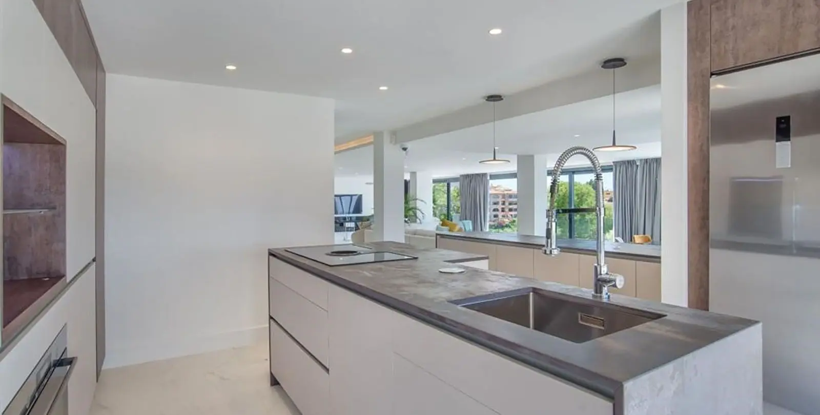 Venta de villa independiente en Elviria 10