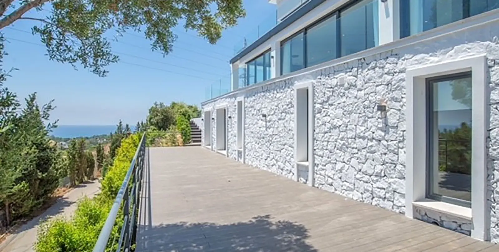 Venta de villa independiente en Elviria 21