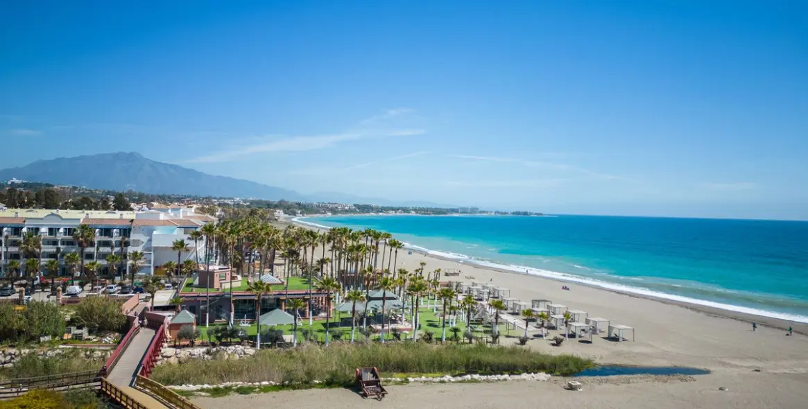 Продажа  отдельно стоящей виллы в Estepona (район Costalita) 5