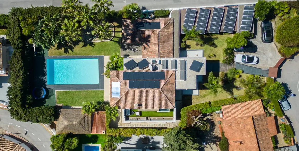 Sale of detached villa in Costalita 36