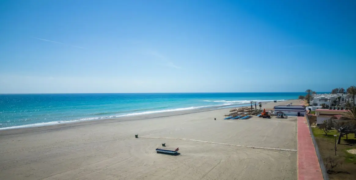 Sale of detached villa in Costalita 38