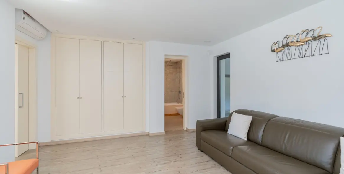 Sale of detached villa in Costalita 52