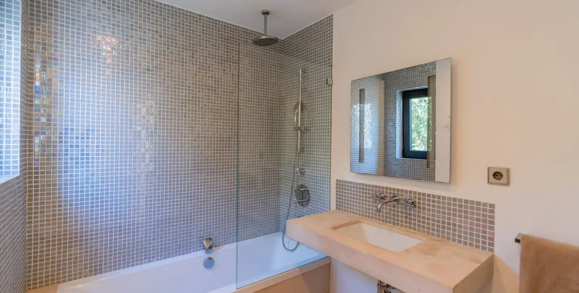 Sale of detached villa in Costalita 55