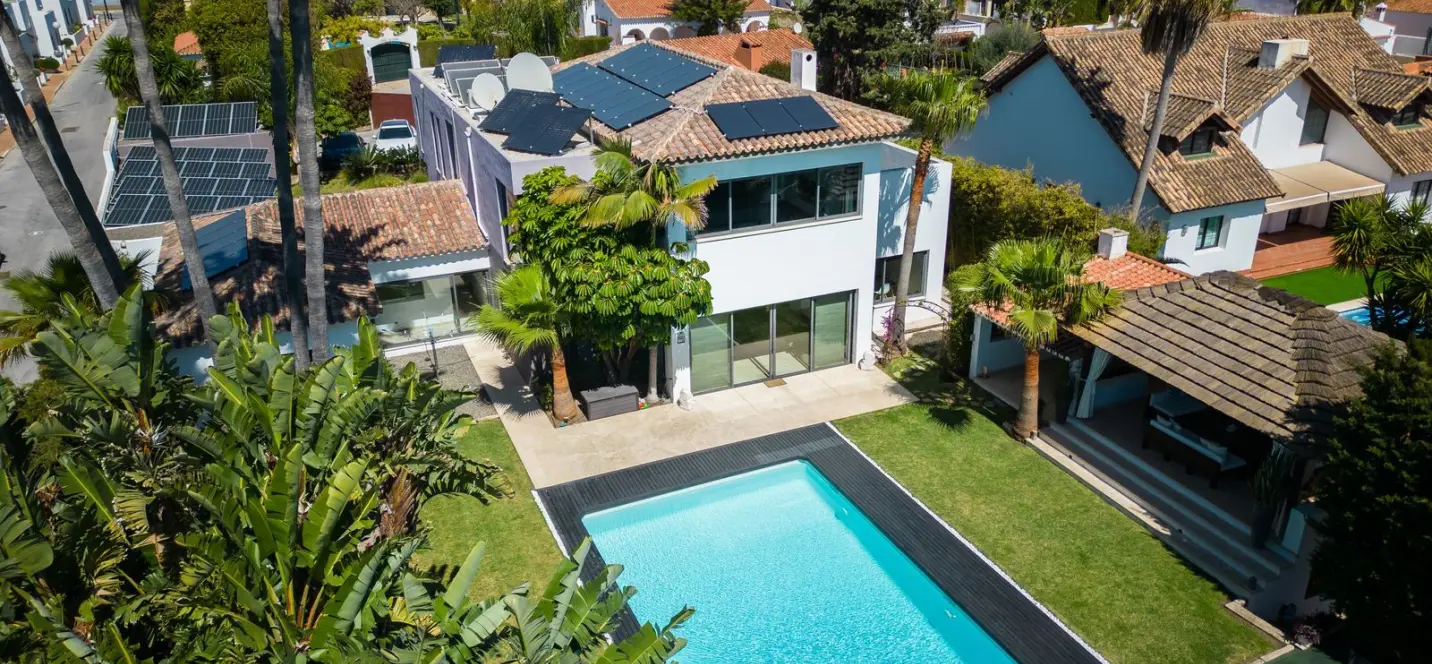 Sale of detached villa in Costalita 0