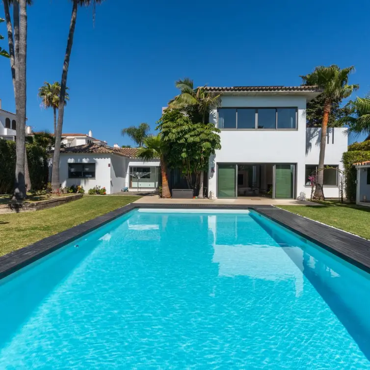 Sale of detached villa in Costalita