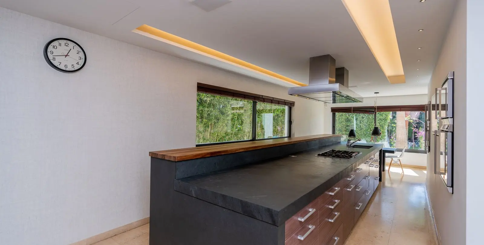 Sale of detached villa in Costalita 40
