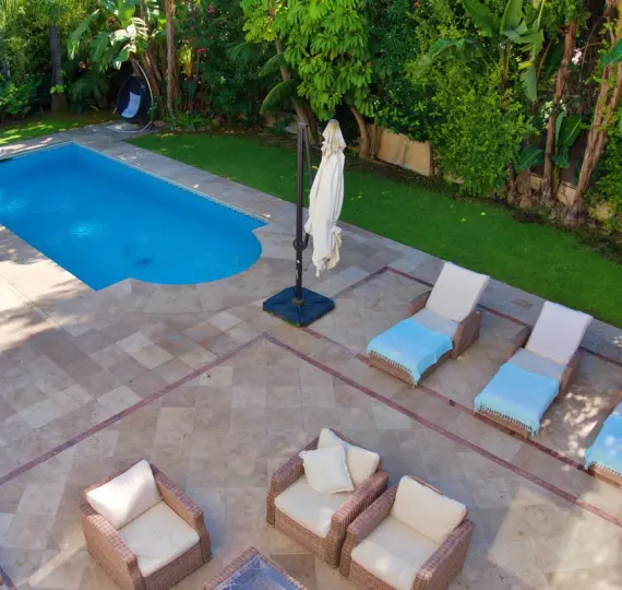 Oтдельно стоящая вилла R4406623