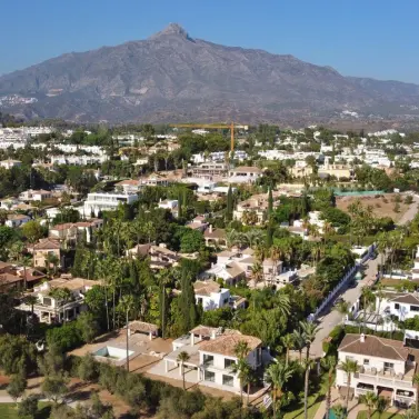 Venta de villa independiente en Aloha