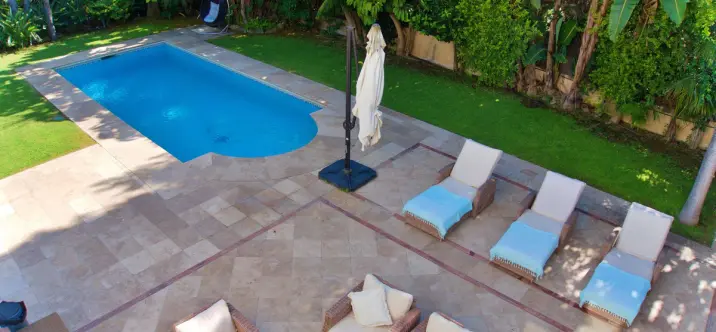 Venta de villa independiente en Aloha 2