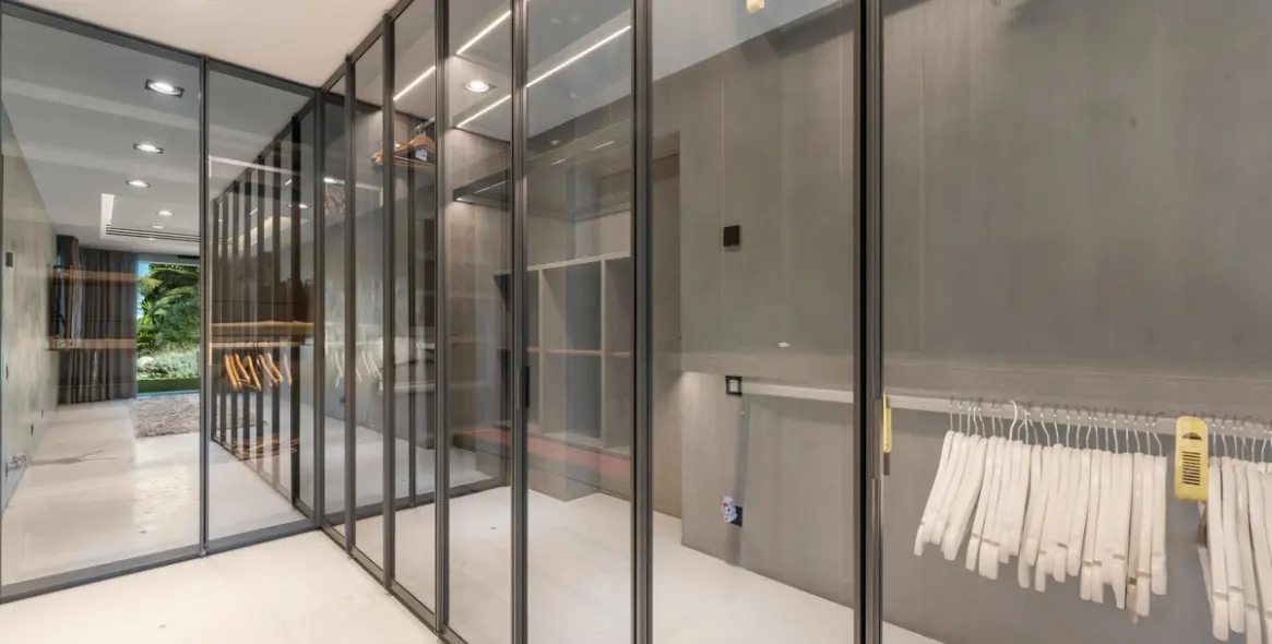 Продажа  отдельно стоящей виллы в Marbella East (район Río Real) 7