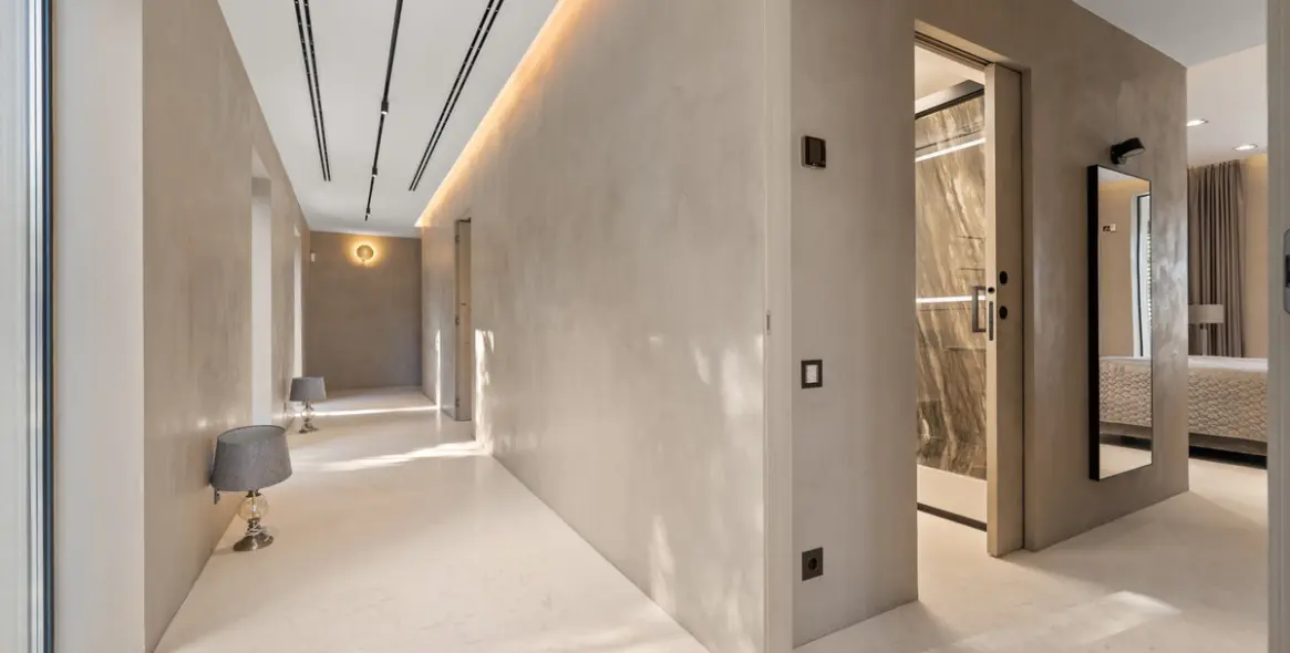 Продажа  отдельно стоящей виллы в Río Real 11