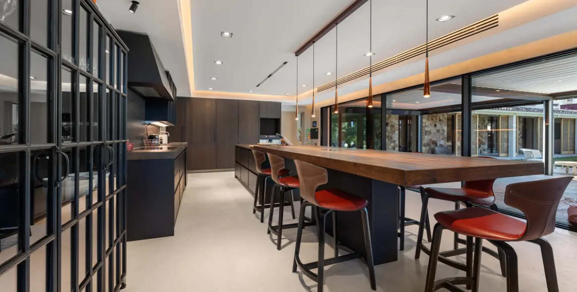 Продажа  отдельно стоящей виллы в Río Real 12