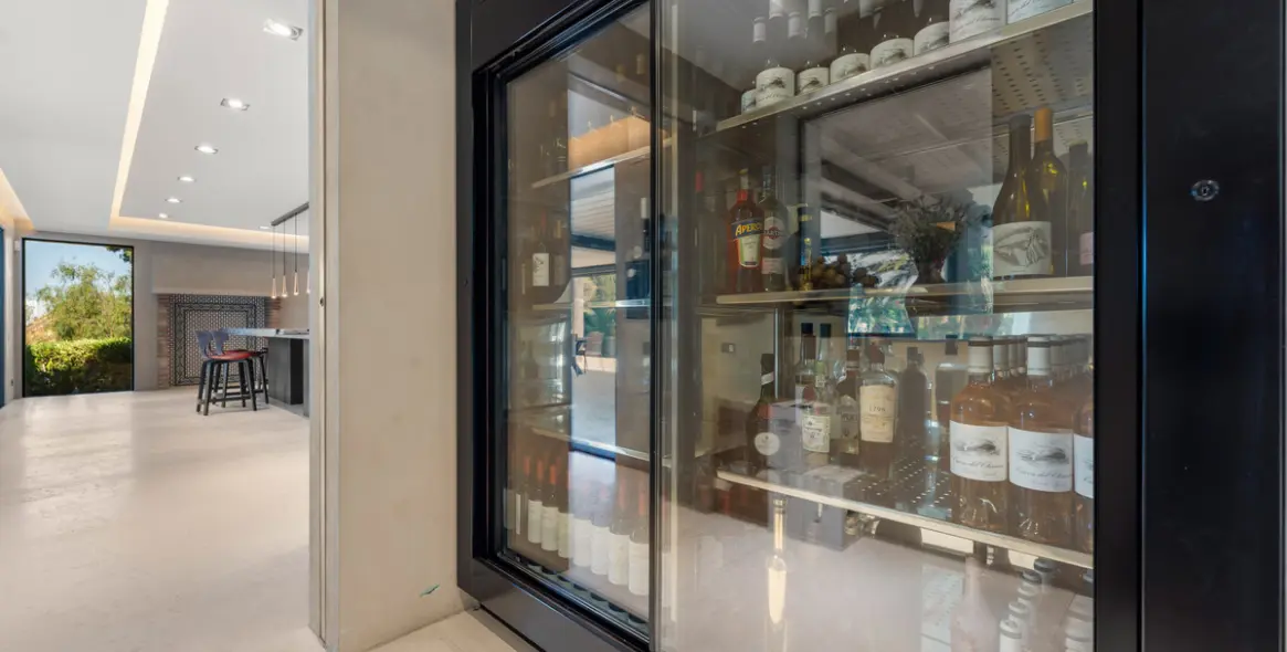 Продажа  отдельно стоящей виллы в Río Real 15