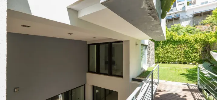 Продажа  отдельно стоящей виллы в Los Arqueros 3