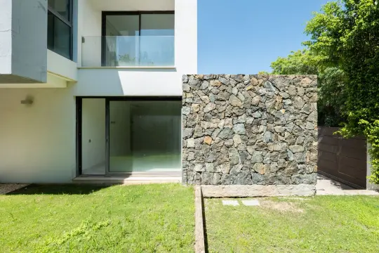 Image 2 thumb