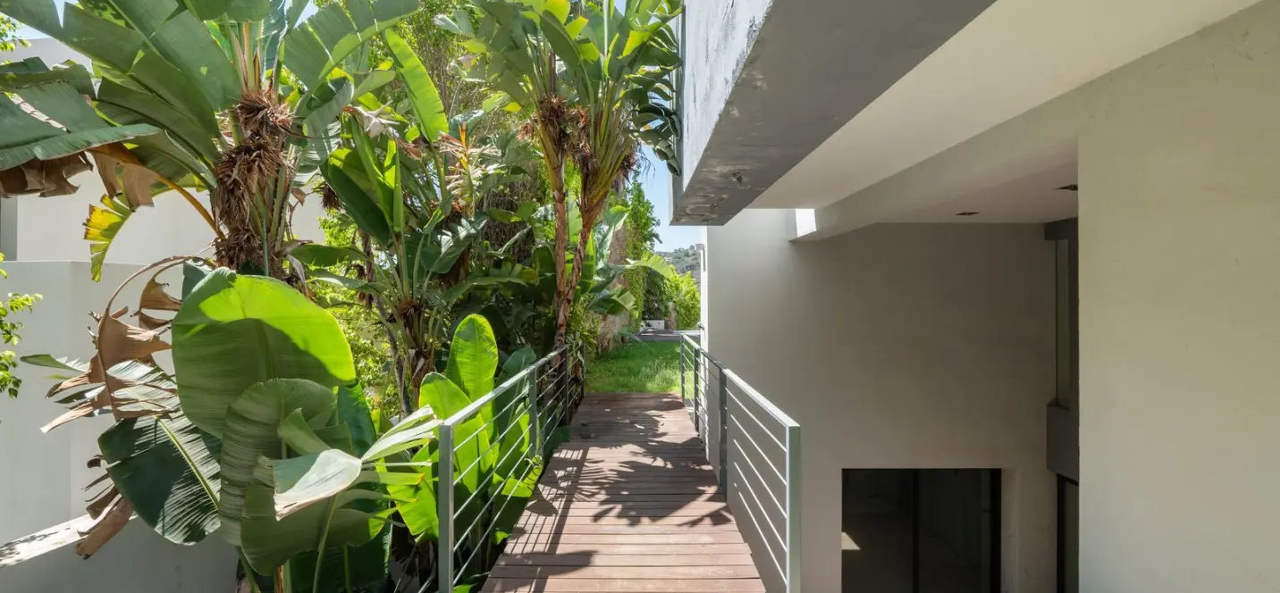 Sale of detached villa in Los Arqueros 2