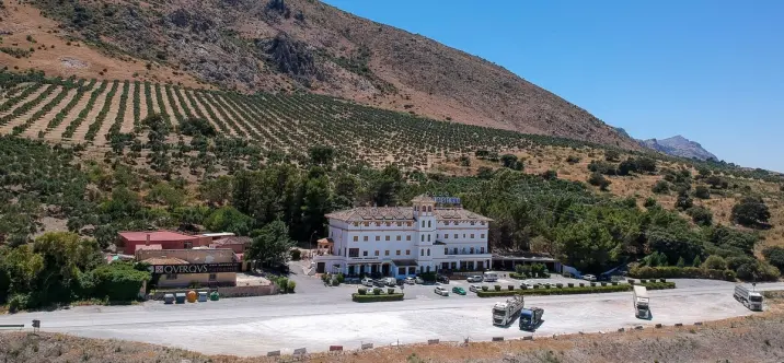 Venta de hotel en Antequera 0