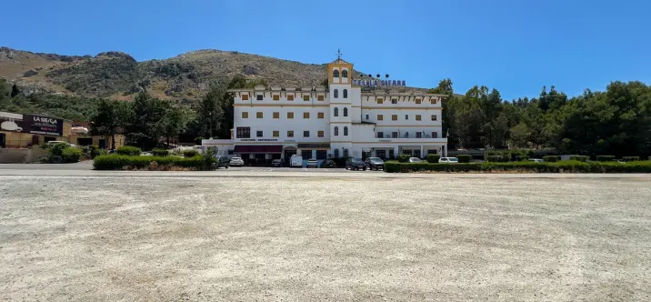 Venta de hotel en Antequera 2