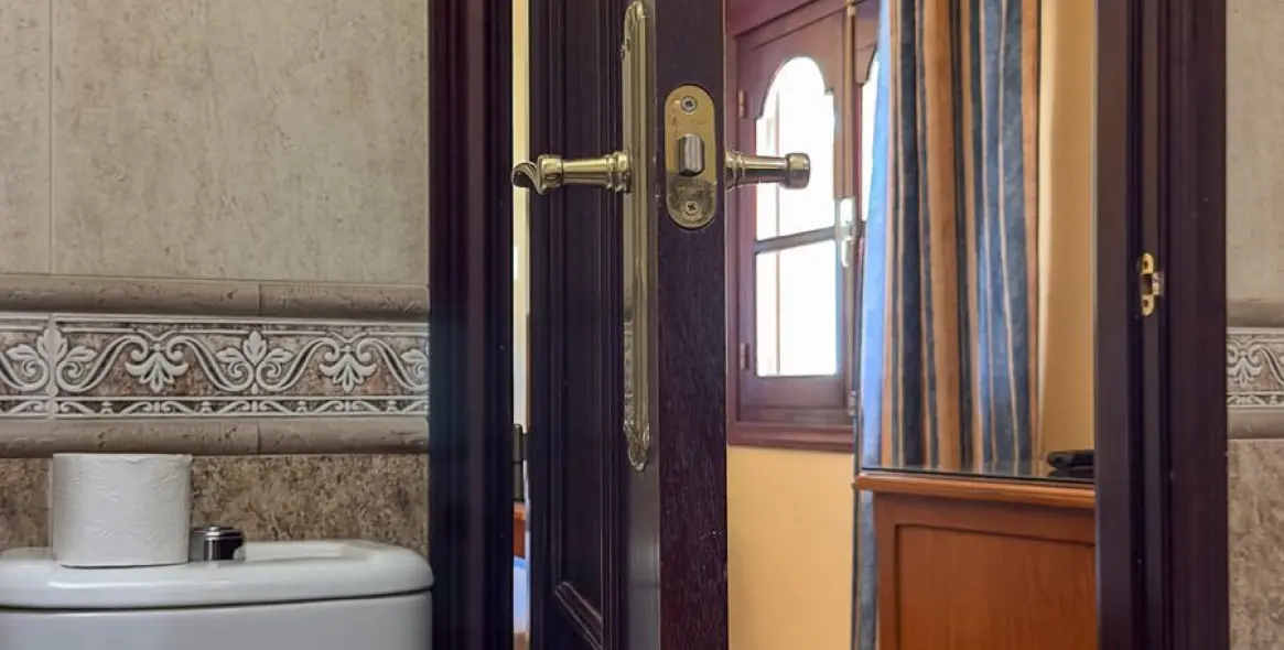 Sale of hotel in Antequera 20