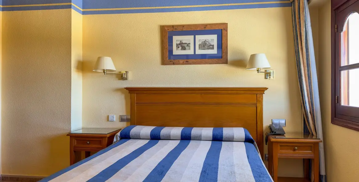 Sale of hotel in Antequera 21