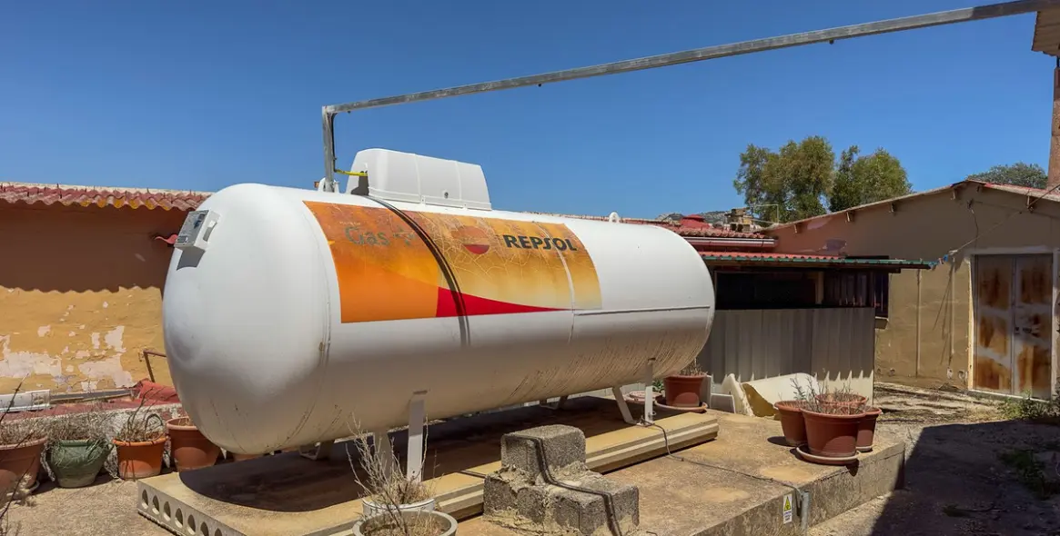 Sale of hotel in Antequera 34