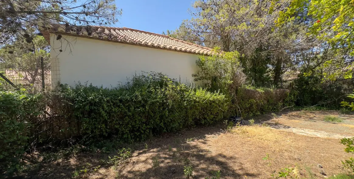 Sale of hotel in Antequera 38