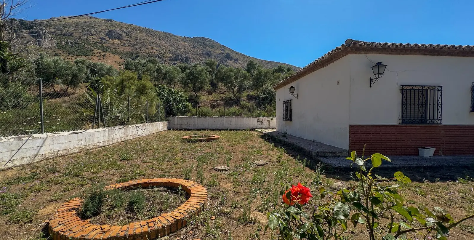 Venta de hotel en Antequera 41