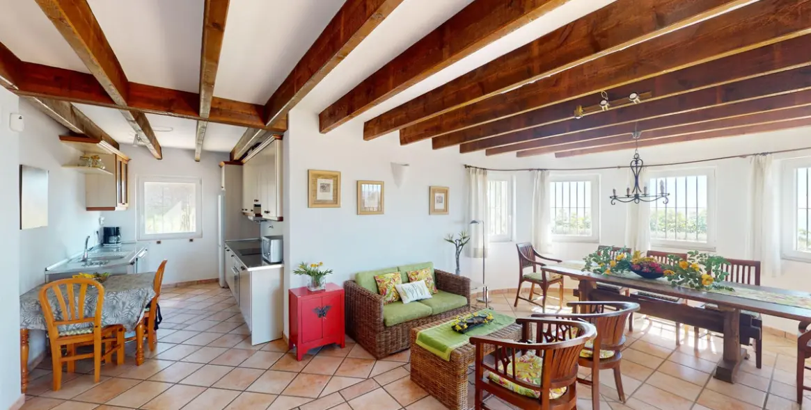 Продажа  отдельно стоящей виллы в Costa del Sol East 6