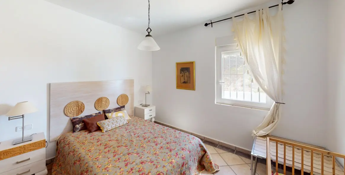 Продажа  отдельно стоящей виллы в Costa del Sol East 8