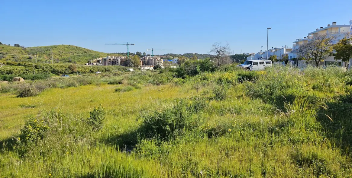 Sale of residential plot in La Cala de Mijas 3
