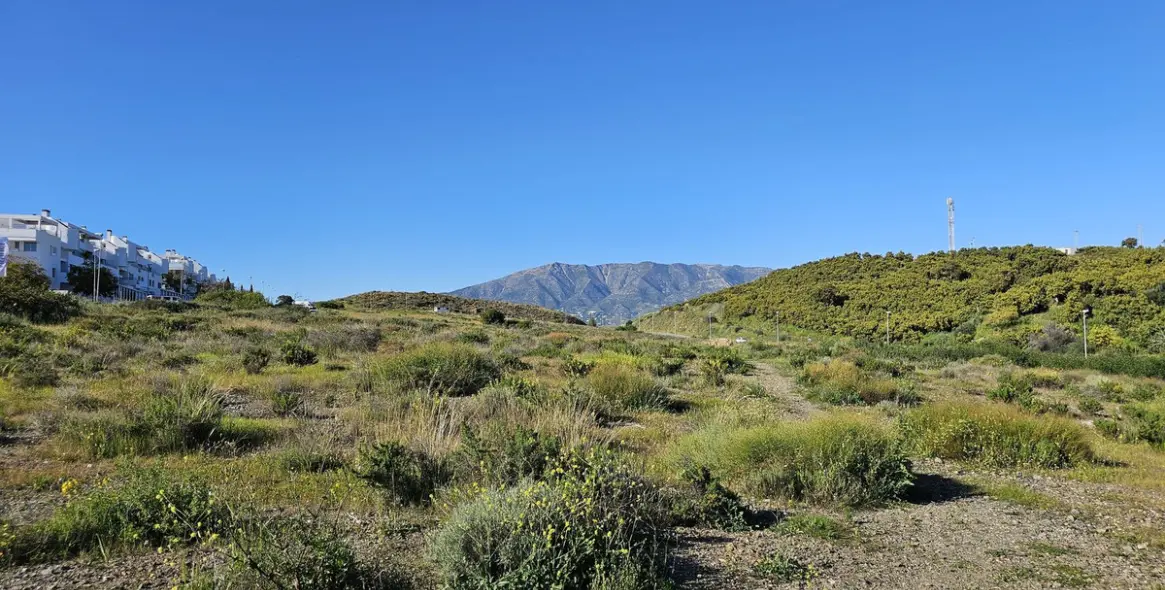 Sale of residential plot in La Cala de Mijas 6
