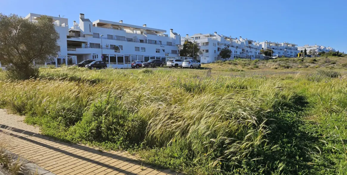 Sale of residential plot in La Cala de Mijas 10